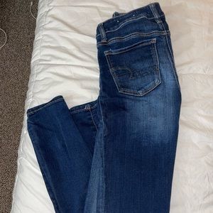 Size 0 American Eagle straight Leg. Jeans- worn once